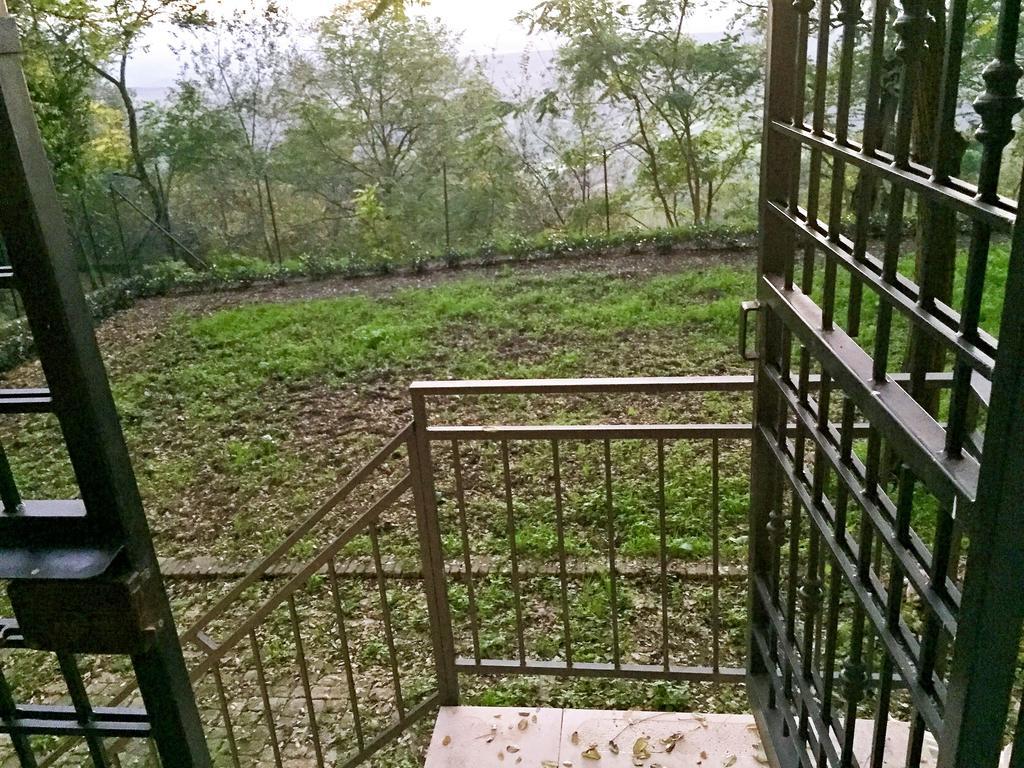 La Terrazza Sul Borgo Acomodação com café da manhã Serracapriola Exterior foto